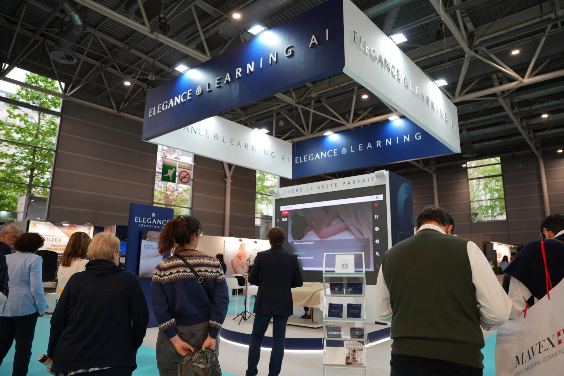 Stand au Congrès de Paris : première présentation pro de la solution ELAI